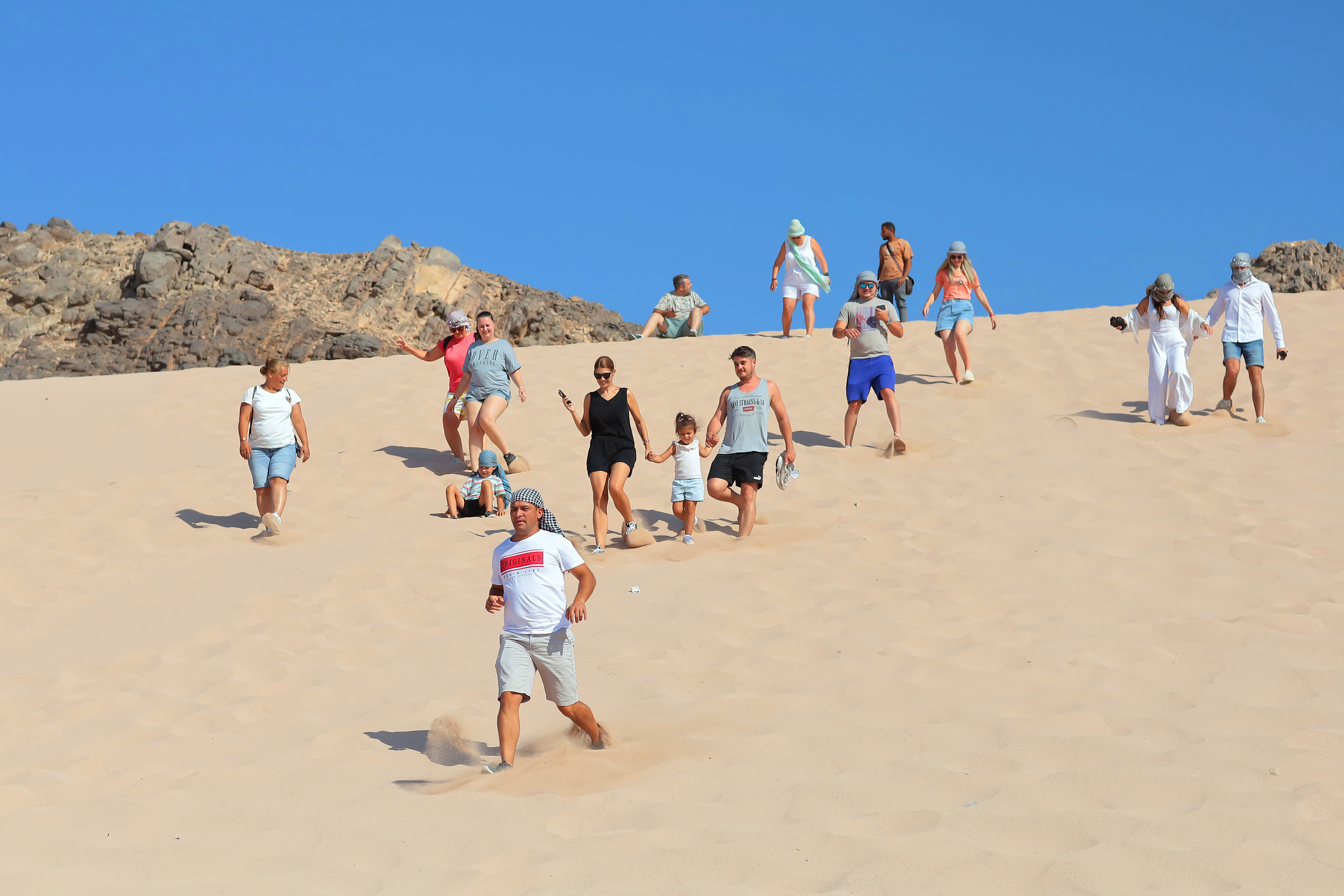 Stargazing & Desert Safari with Dinner – Hurghada — 3/8